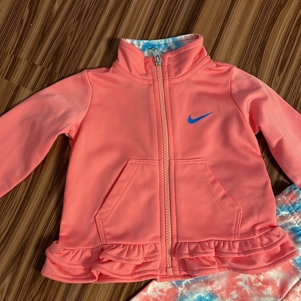 NIKE Dri Fit Sweatsuit NWOT Size 12M - Picture 3 of 12